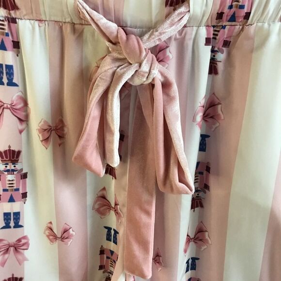 Coquette pink stripe shorts velvet feel tie bloomers feminine - Picture 4 of 9